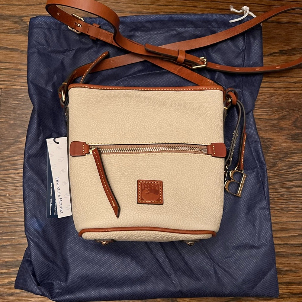 Dooney & Bourke Stone (Tan and Brown) Small Zip Sac